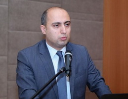 1645860706 emin776