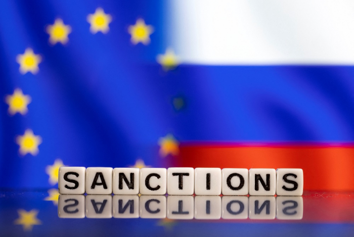 2022-02-25T190802Z_455989562_RC22RS9ZZEIM_RTRMADP_3_UKRAINE-CRISIS-RUSSIA-SANCTIONS-1651231489.jpg